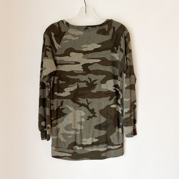 TNA long sleeve camo sweatshirt - Picture 4 of 6